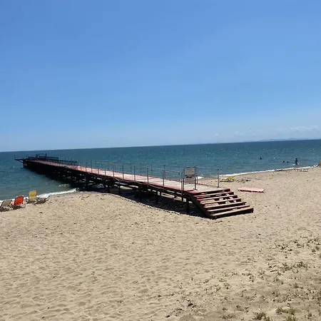 Astoria Ii 54 One Bedroom Appartement Elenite